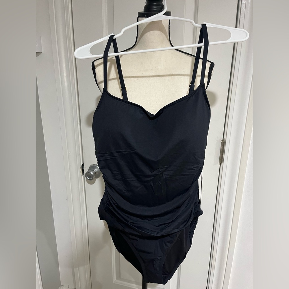 La Blanca Women's One Piece Swimsuit Island Goddess Shirred Side - Picture 5 of 8